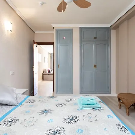 Lightbooking Paradise Court Tenerife Apartment